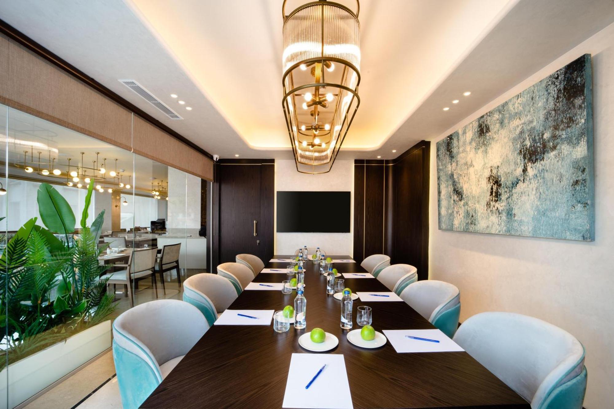 فنادق بنتلي باي مولتون - سبيشال كلاس اسطنبول المظهر الخارجي الصورة Meeting room at the hotel
