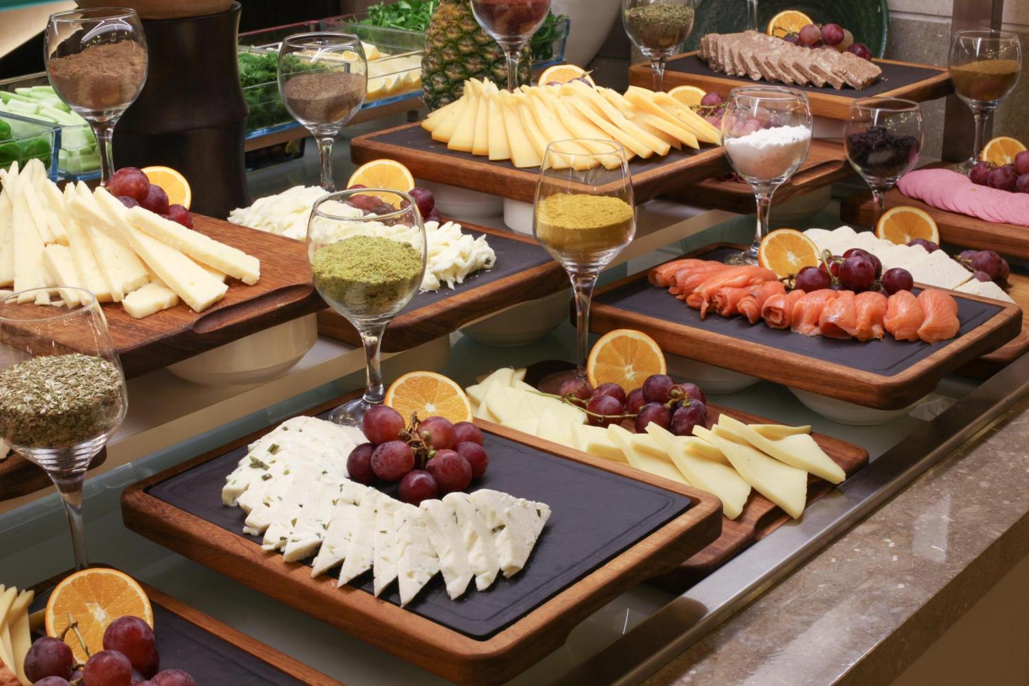 فنادق بنتلي باي مولتون - سبيشال كلاس اسطنبول المظهر الخارجي الصورة A cheese platter