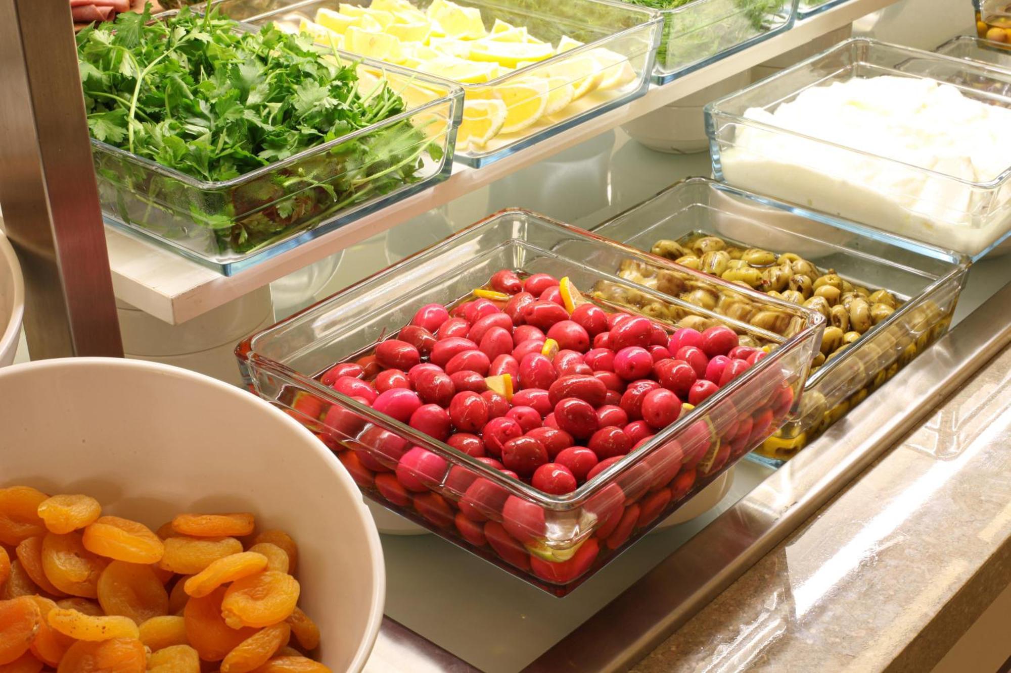 فنادق بنتلي باي مولتون - سبيشال كلاس اسطنبول المظهر الخارجي الصورة A salad bar